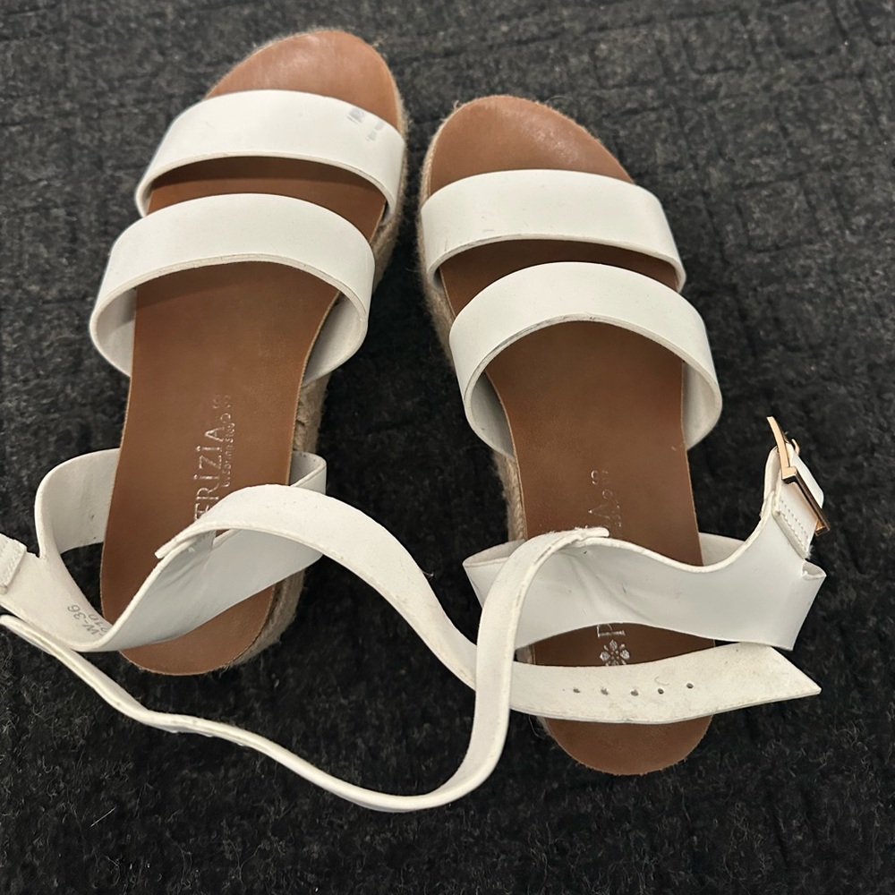 Size 36 sandals